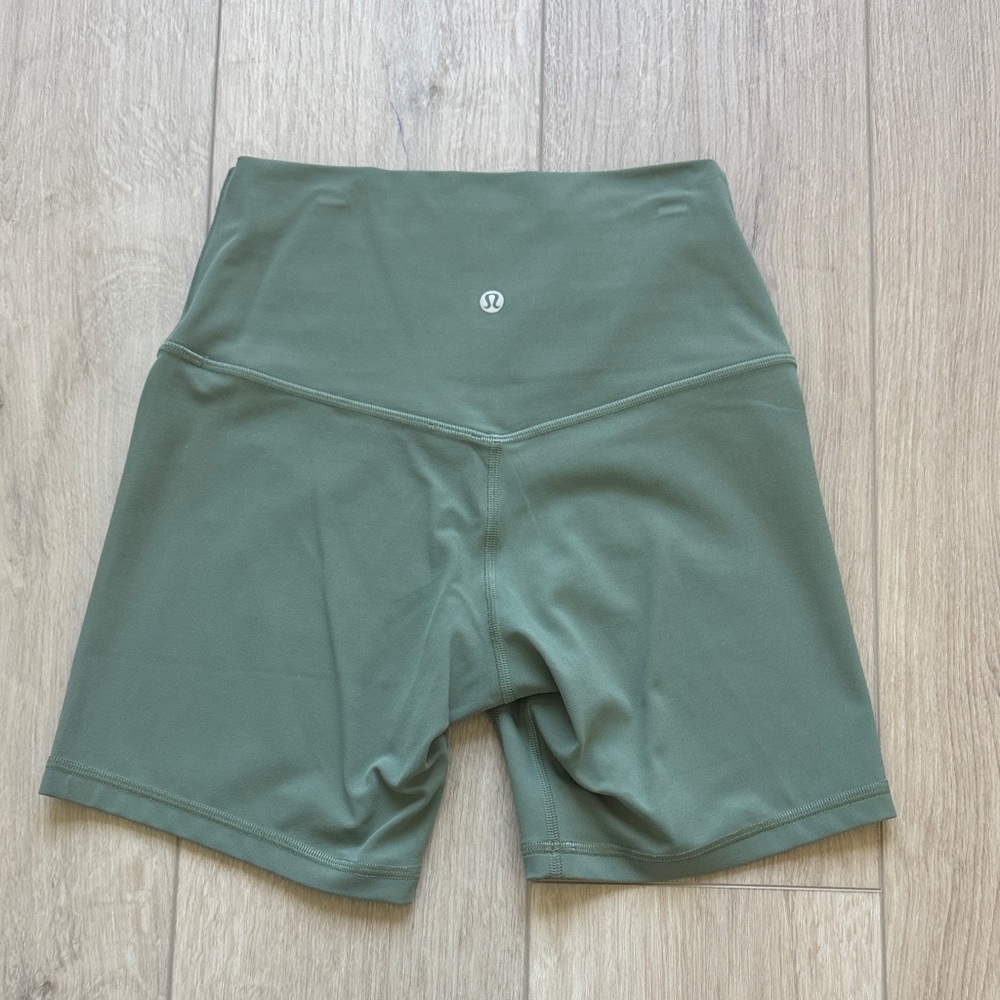 Lululemon Eucalyptus Grey Align Shorts 6”